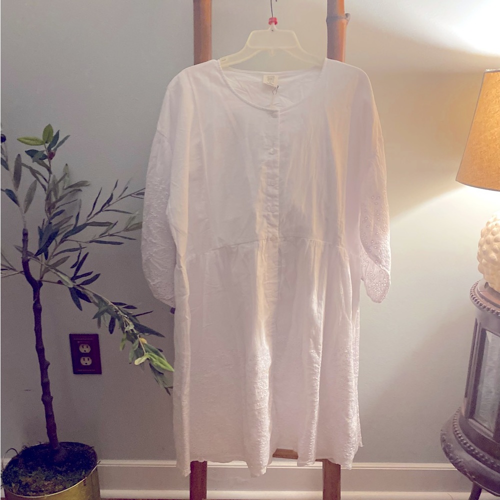 Matilda Jane XXL dress New With Tags in white with eyelet sleeves